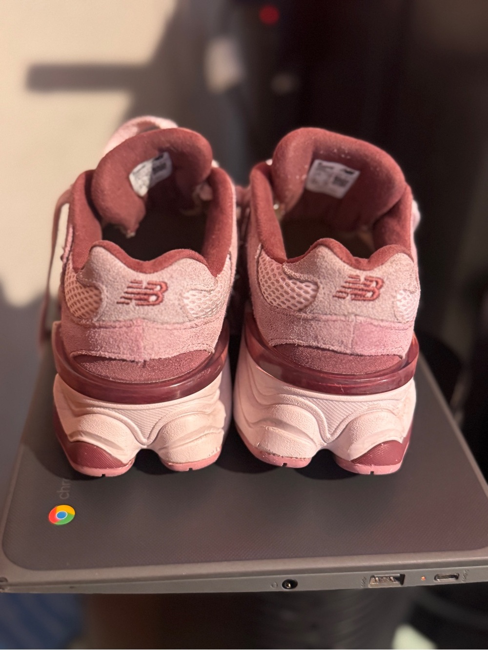 New Balance Pink Suede & Mesh Chunky Runner - Picture 4 of 6